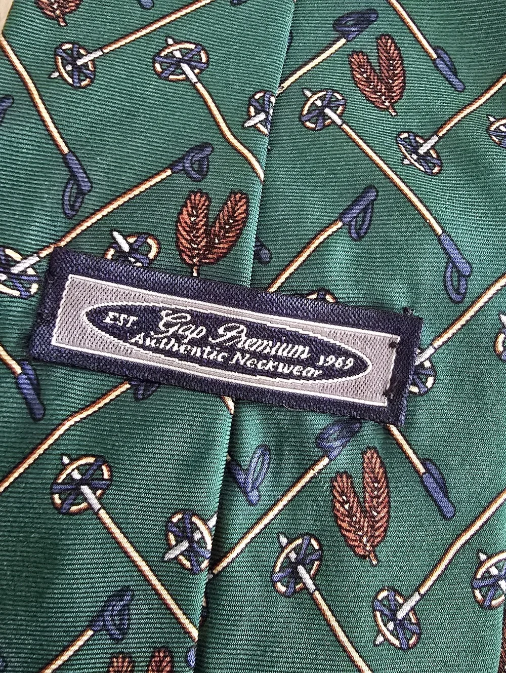 Gap Premium Winter Sports Skiing Men's Green Silk Necktie Tie
